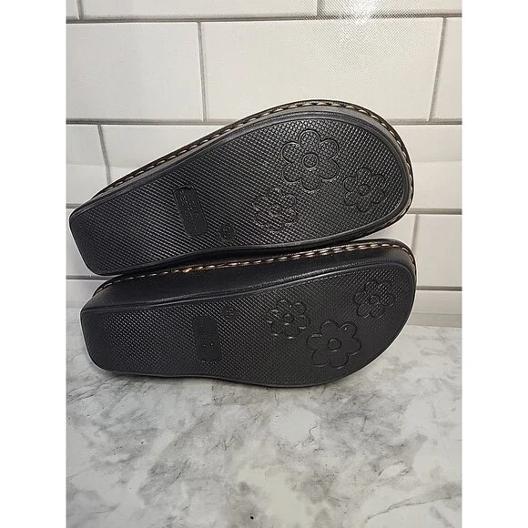 Savvy 9.5M Multicolor Skull Cactus Floral Pattern Work Mary Jane Nursing Shoes - Picture 3 of 7